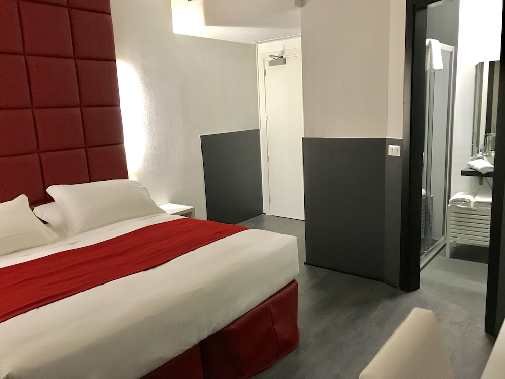 Hotel Pex 12/56