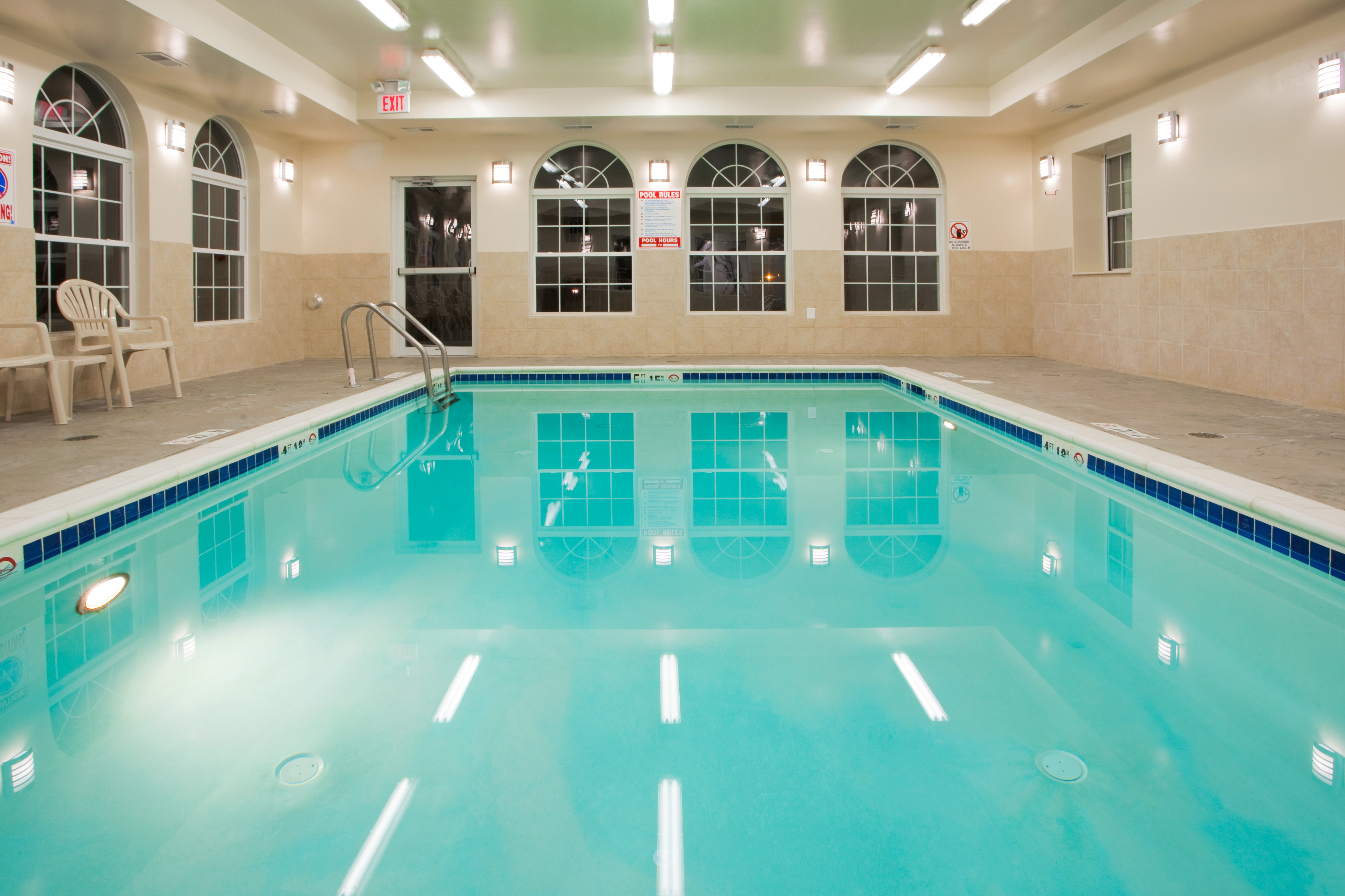 Holiday Inn Express Prince Frederick 38/56