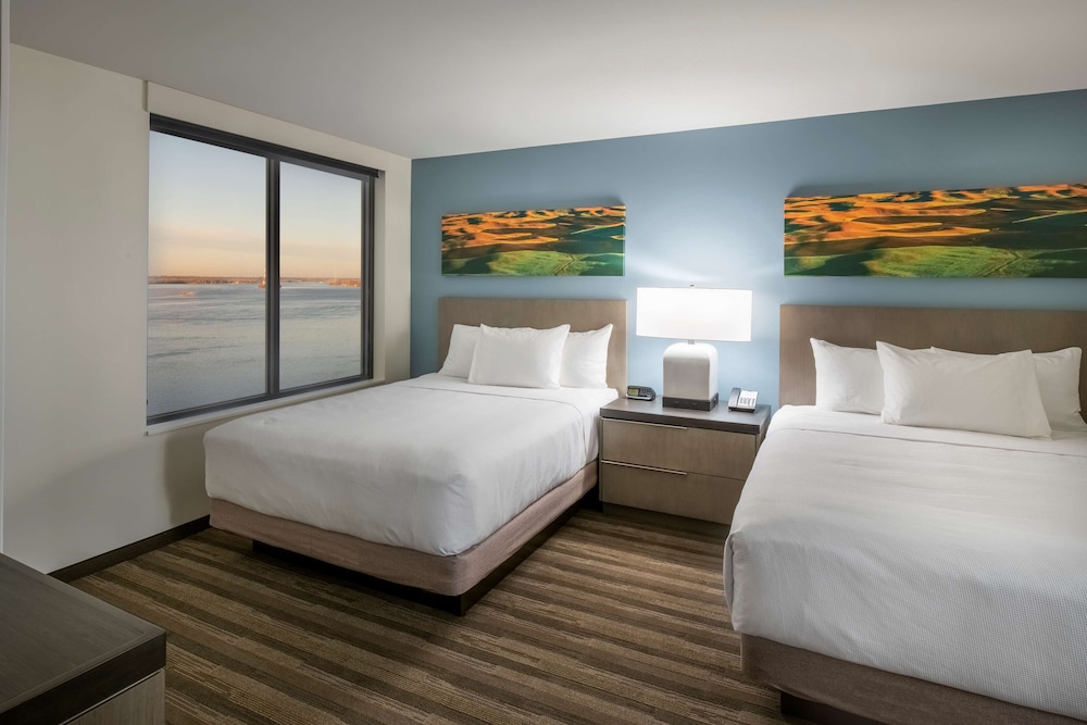 Hyatt House East Moline/Quad Cities 10/47