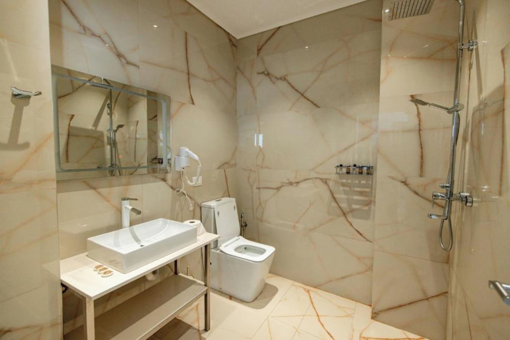 Oxygen Boutique Hotel Tirana 51/55