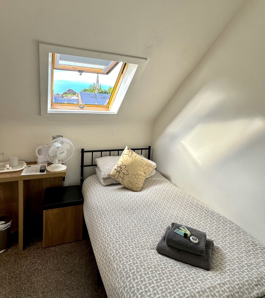 Riverside Hotel Bed and Breakfast 25/48