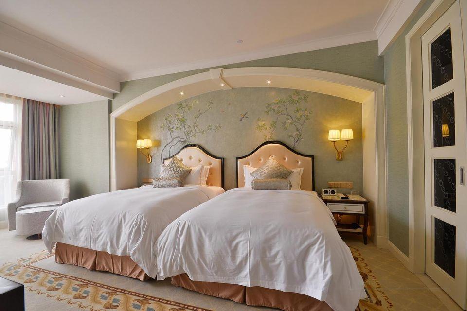 Elegant, Hydromassage, Wellness, Twin Beds, Bathtub