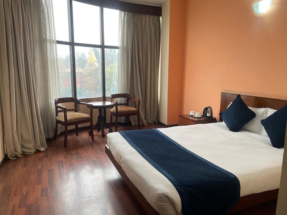 SUMMIT RESIDENCY AIRPORT HOTEL 9/48