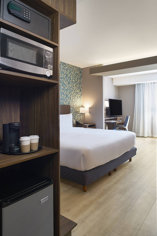 Fairfield Inn Suites Aguascalientes 13/35