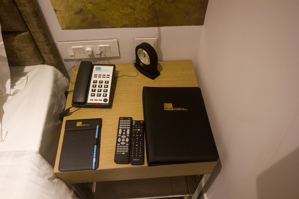 Vihaari 24 Business Hotel 38/57