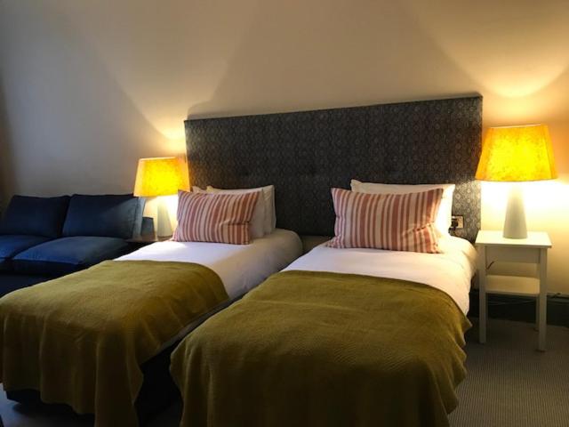 Standard, Twin Beds