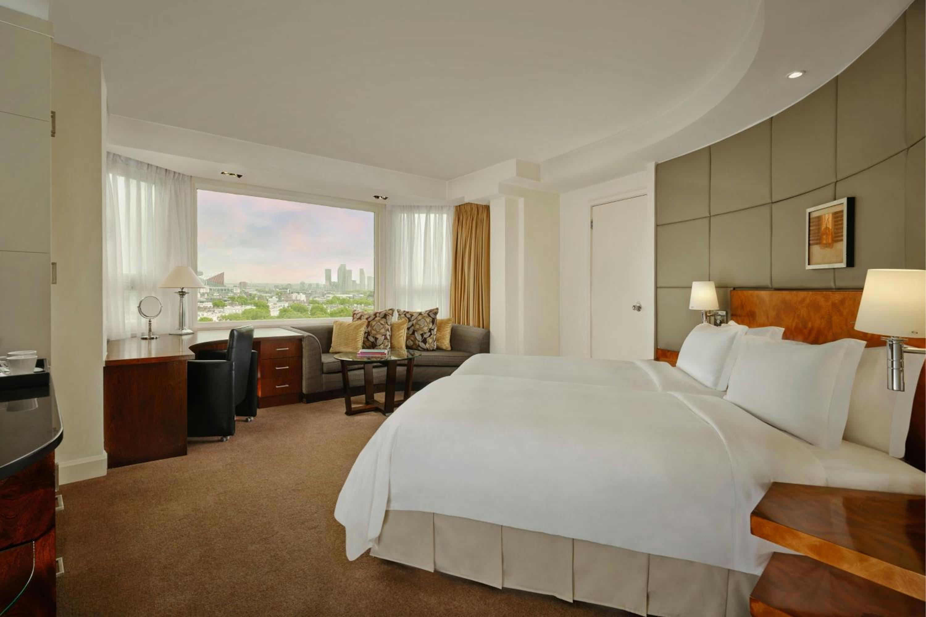 Panoramic, Guest Room, Twin Beds, High Floor