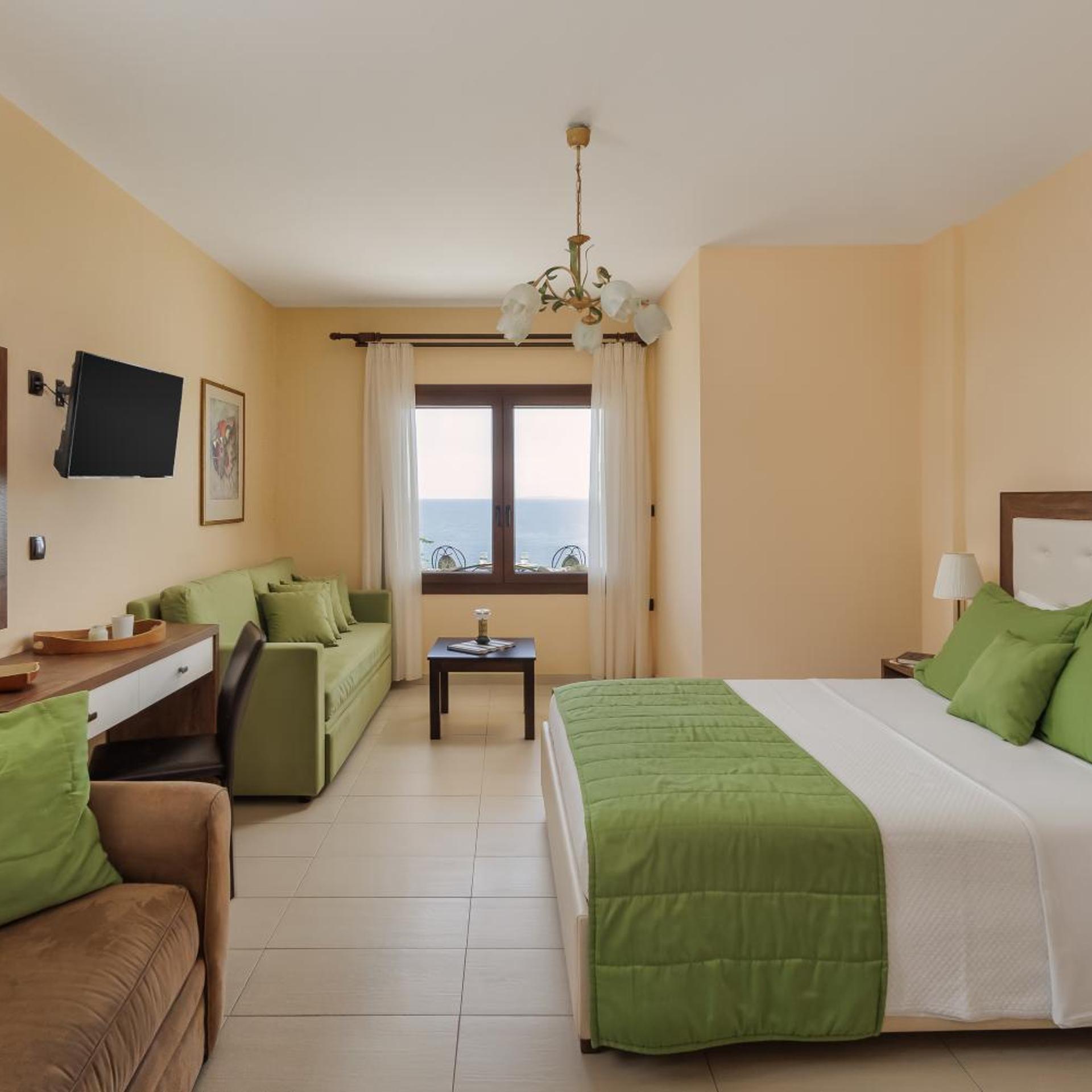 Junior Suite Patio / Sea View (Ub)