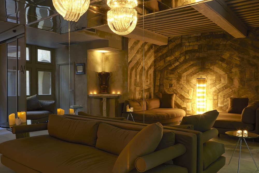Cour des Loges Lyon, A Radisson Collection Hotel 60/79