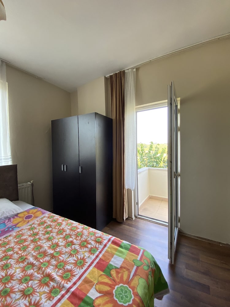 Cakil Apart 18/40