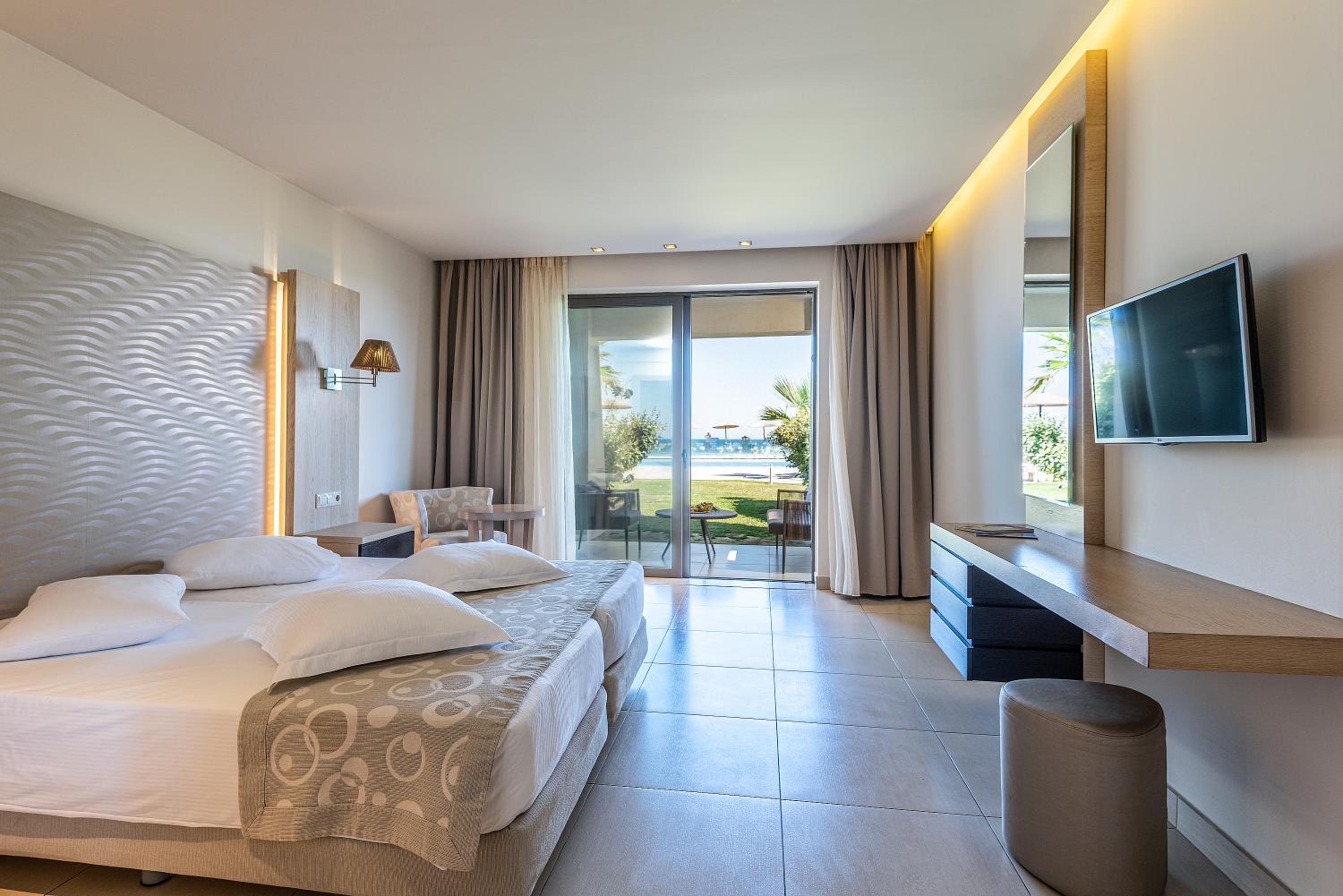 1 BEDROOM, EXECUTIVE, SUITE