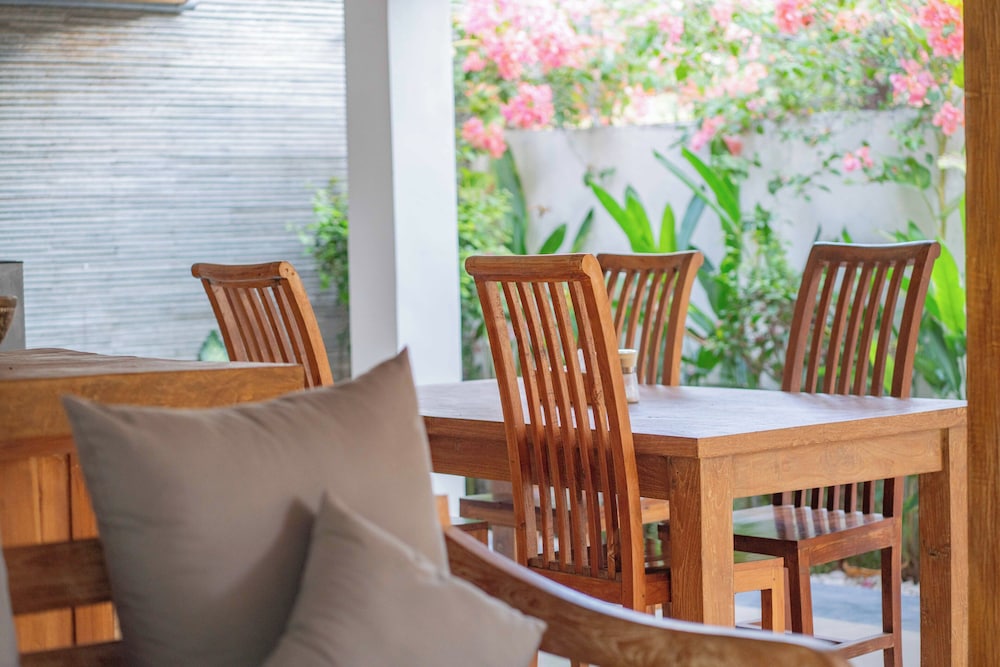 Kelapa Luxury Villas 69/80