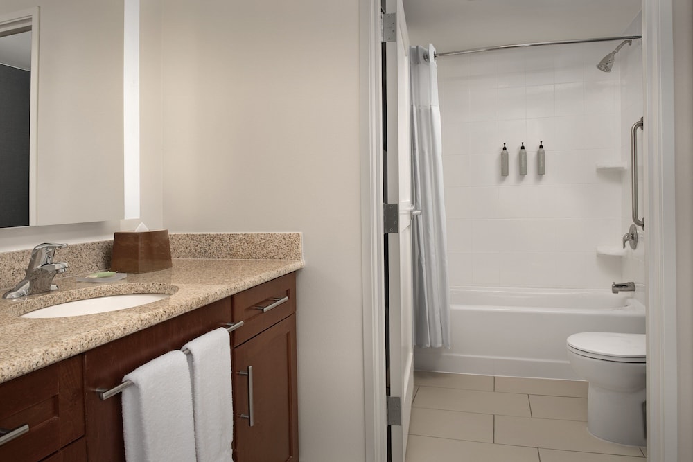RESIDENCE INN SYRACUSE DOWNTOWN AT ARMORY SQUARE 50/50