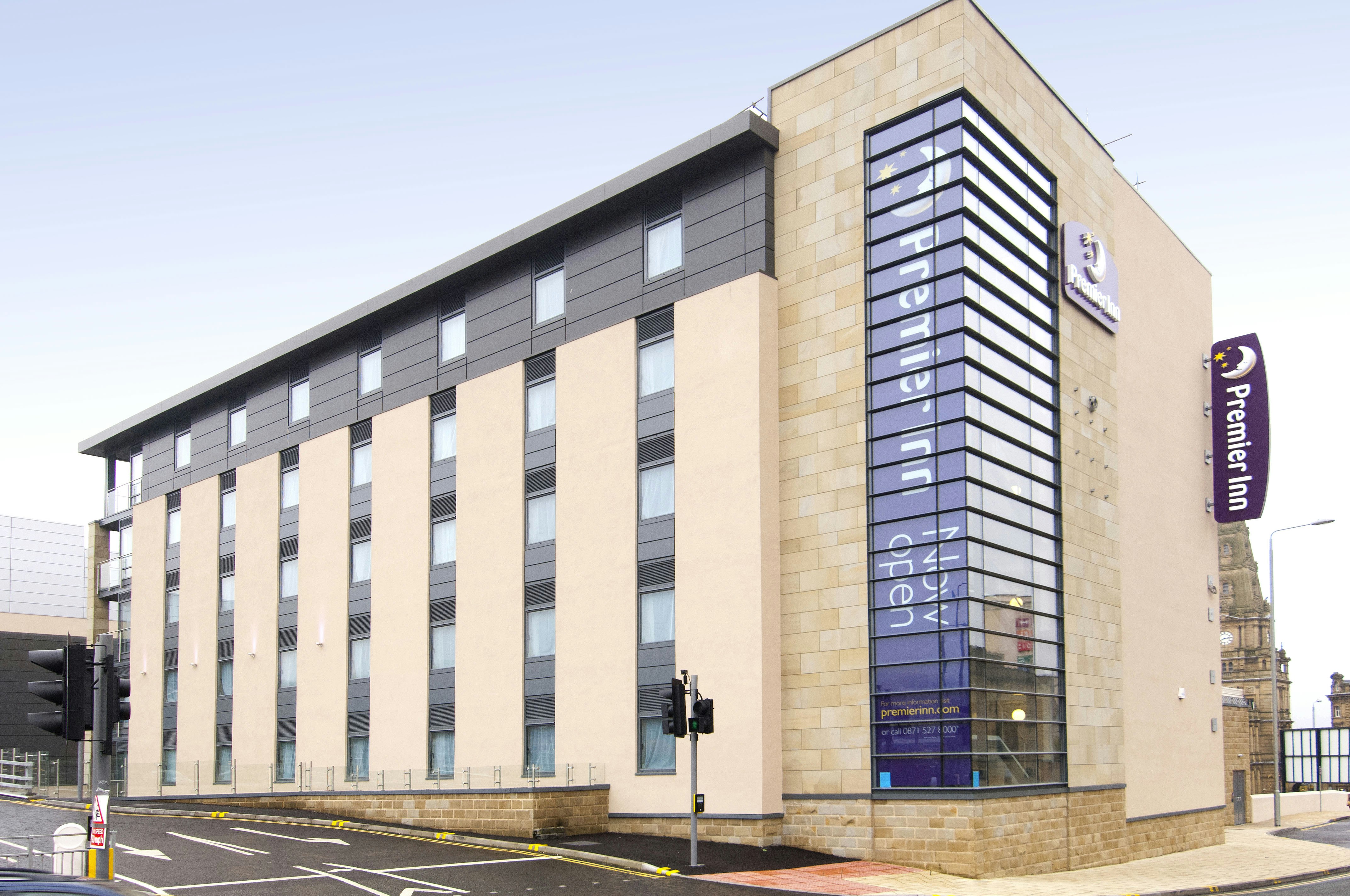 Premier Inn Halifax Town Centre