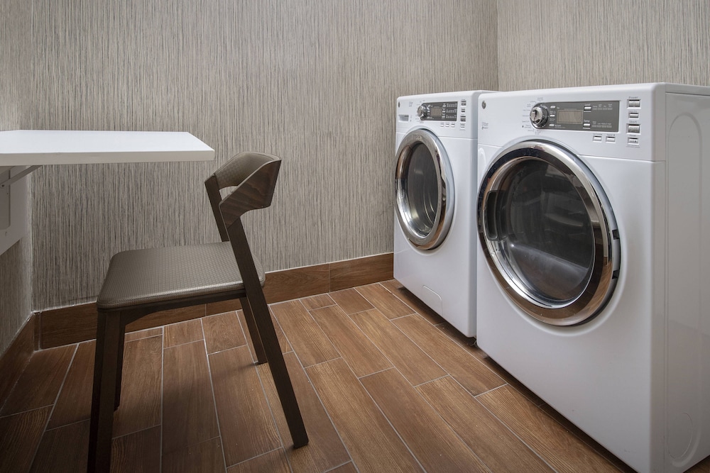 Springhill Suites By Marriott Potomac Mills Woodbridge 14/39