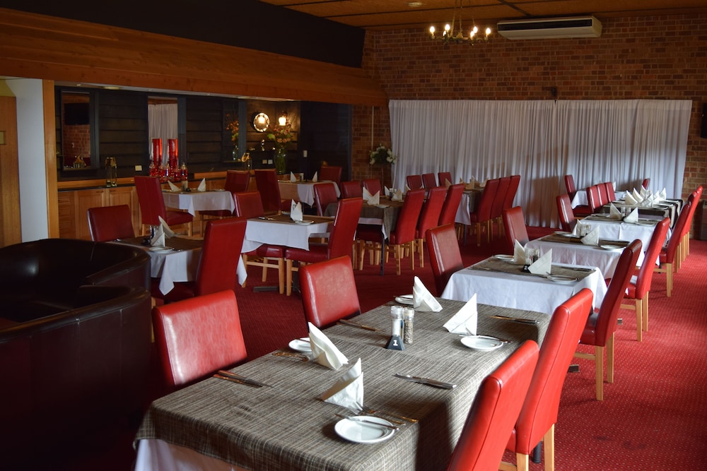Golden Age Motor Inn Queanbeyan 28/50