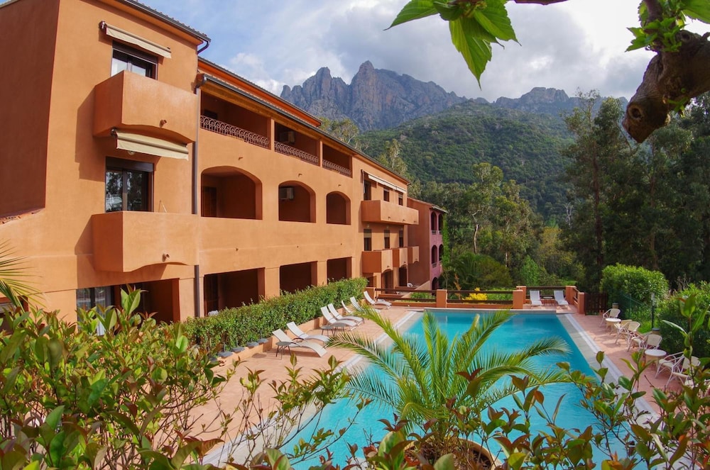 Hotel Corsica 7/50
