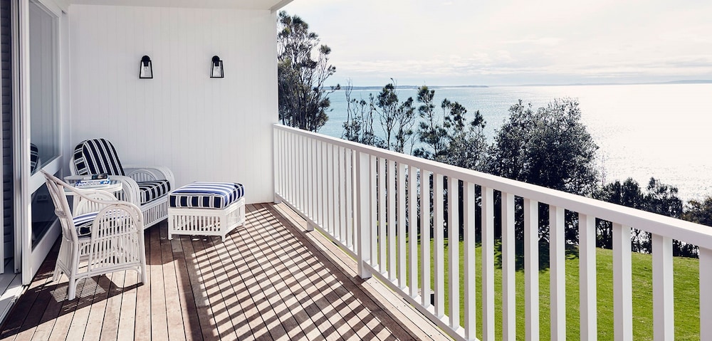 Bannisters by the Sea Mollymook 5/50