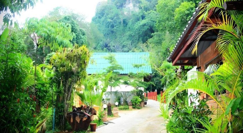 Tambai Resort 4/26