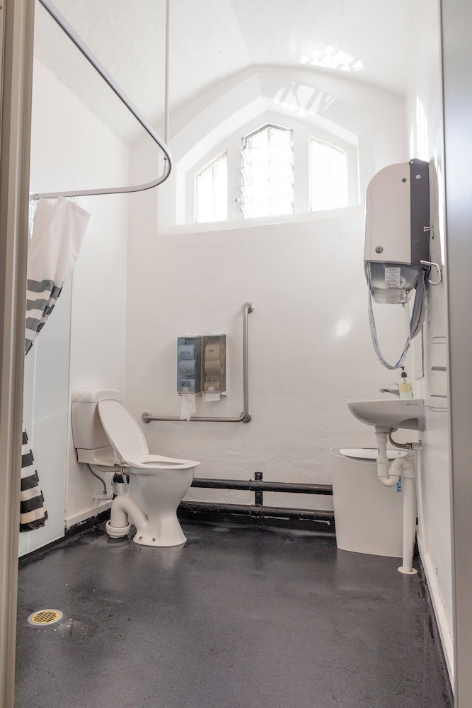 Jailhouse Accommodation 41/73