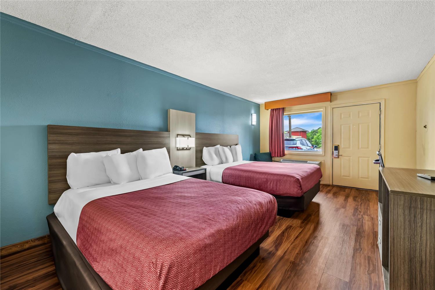 ROOM, 2 DOUBLE BEDS, SMOKING