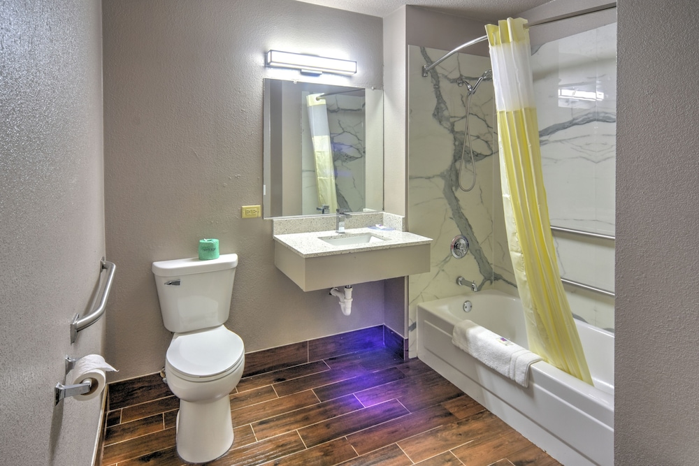 Motel6 Libertyville, IL 46/50