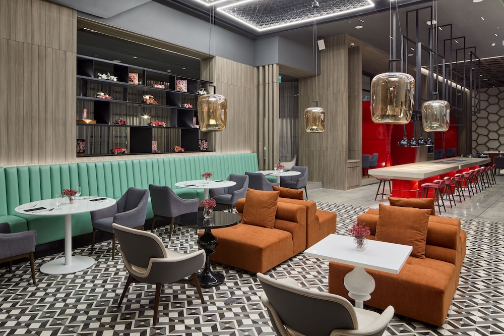 Radisson RED Cebu Mandaue 24/43