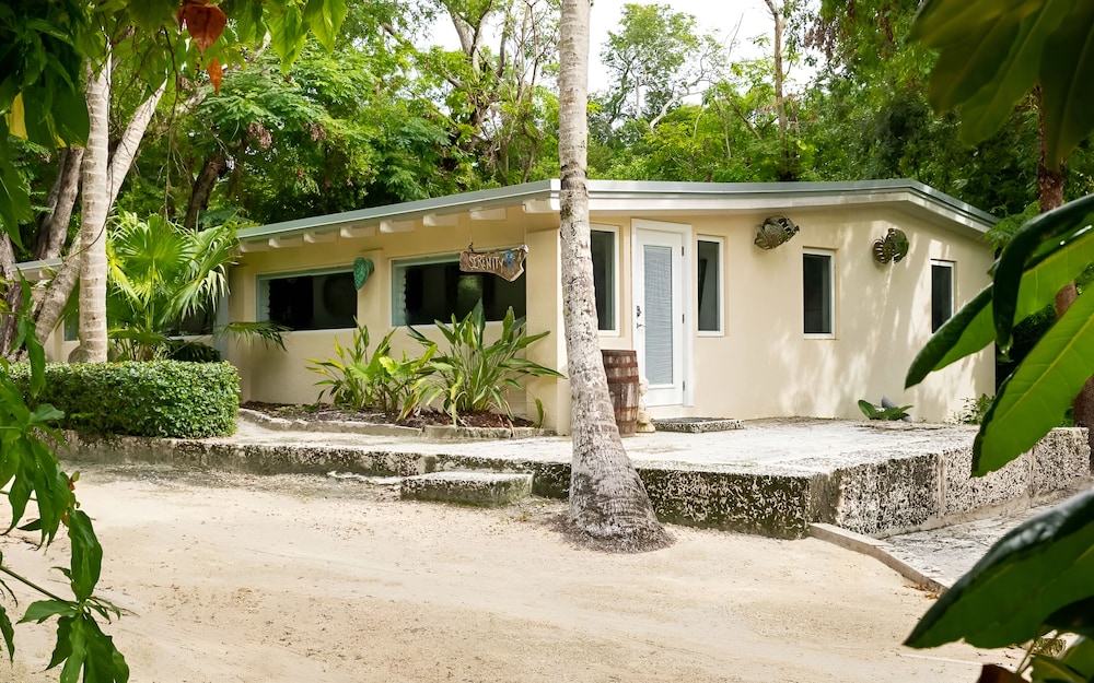 Largo Resort 33/42