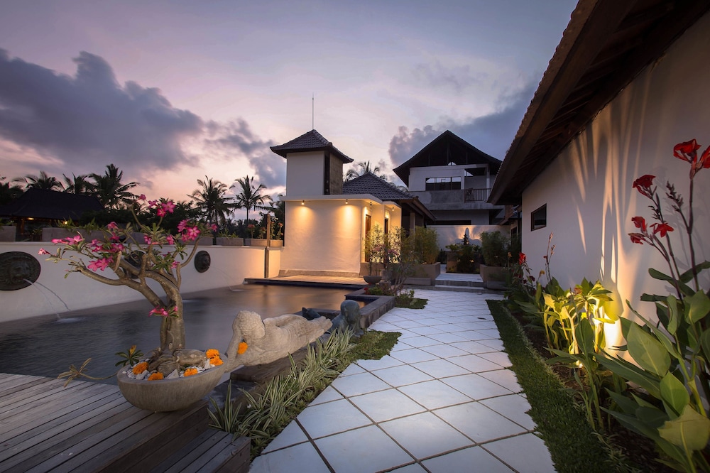 Solo Villas And Retreat 5/74