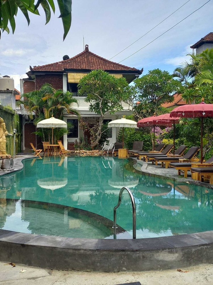Berlian Inn 2/50