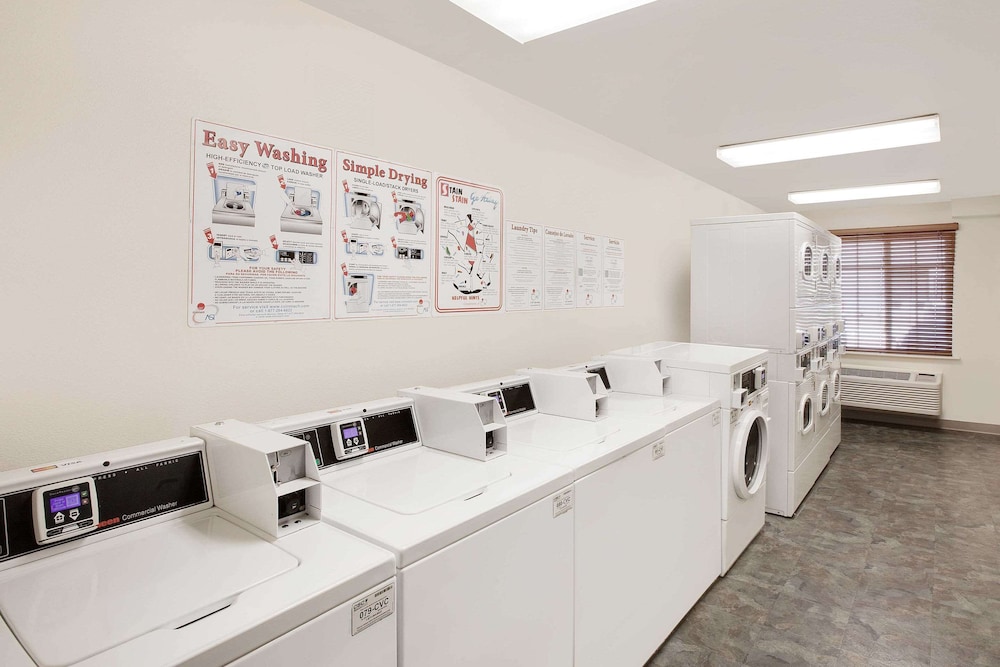 WoodSpring Suites Denton 12/35