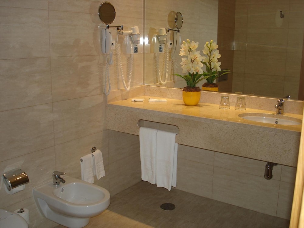 Caravelas Hotel 23/65
