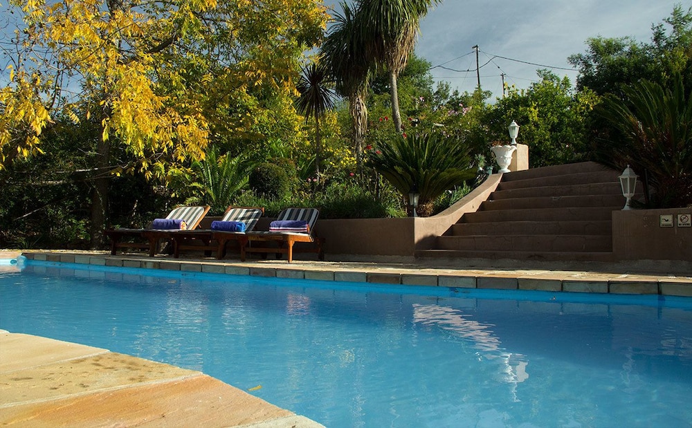 Lumley s Place Guesthouse 42/45