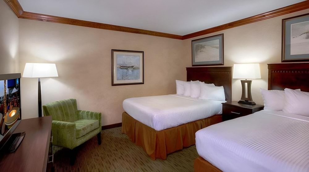 Beach Quarters Resort 14/50