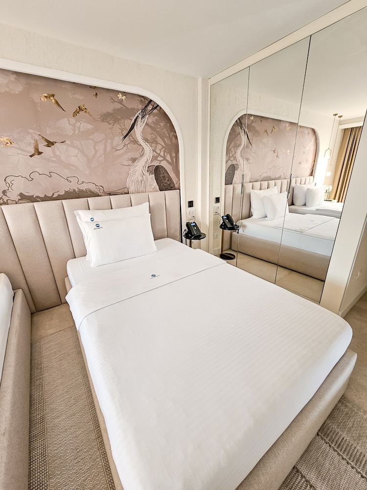 The New Mediteran Hotel Villa Edition 30/65