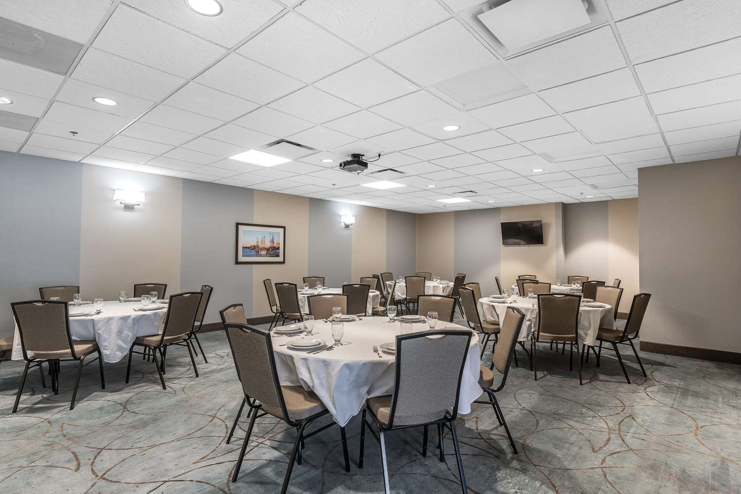 Comfort Inn Bay City-Riverfront 29/36