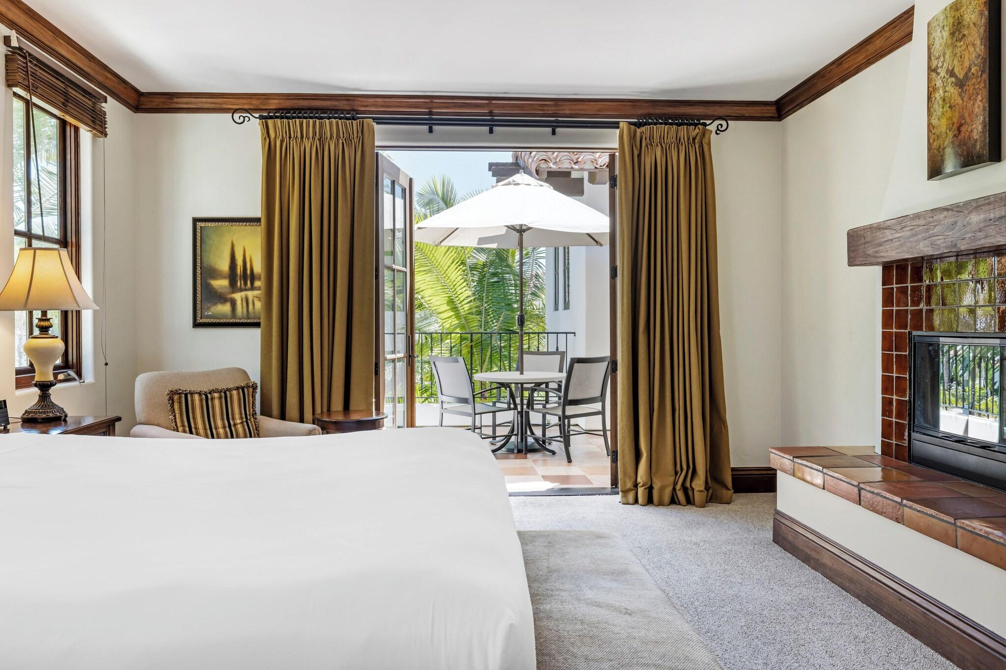 Signature, King Bed