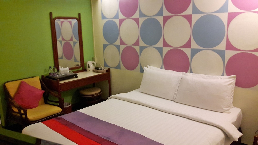 Sawasdee Sukhumvit Inn Hotel 5/38