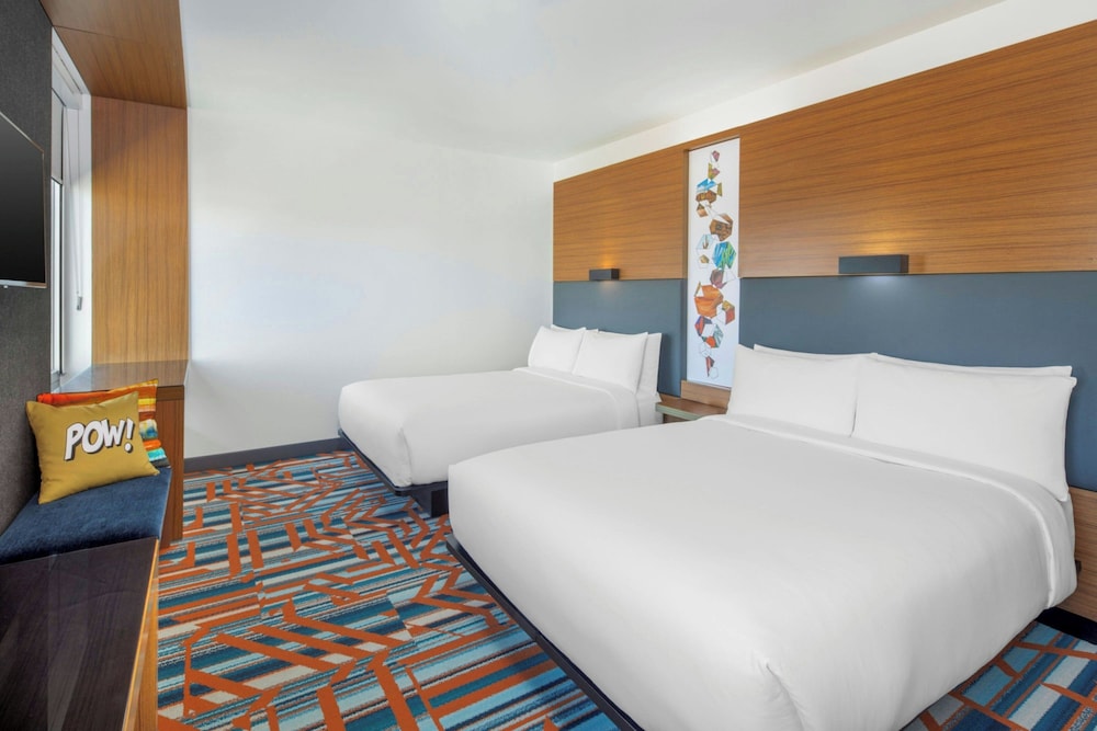 Aloft Phoenix Airport 15/62