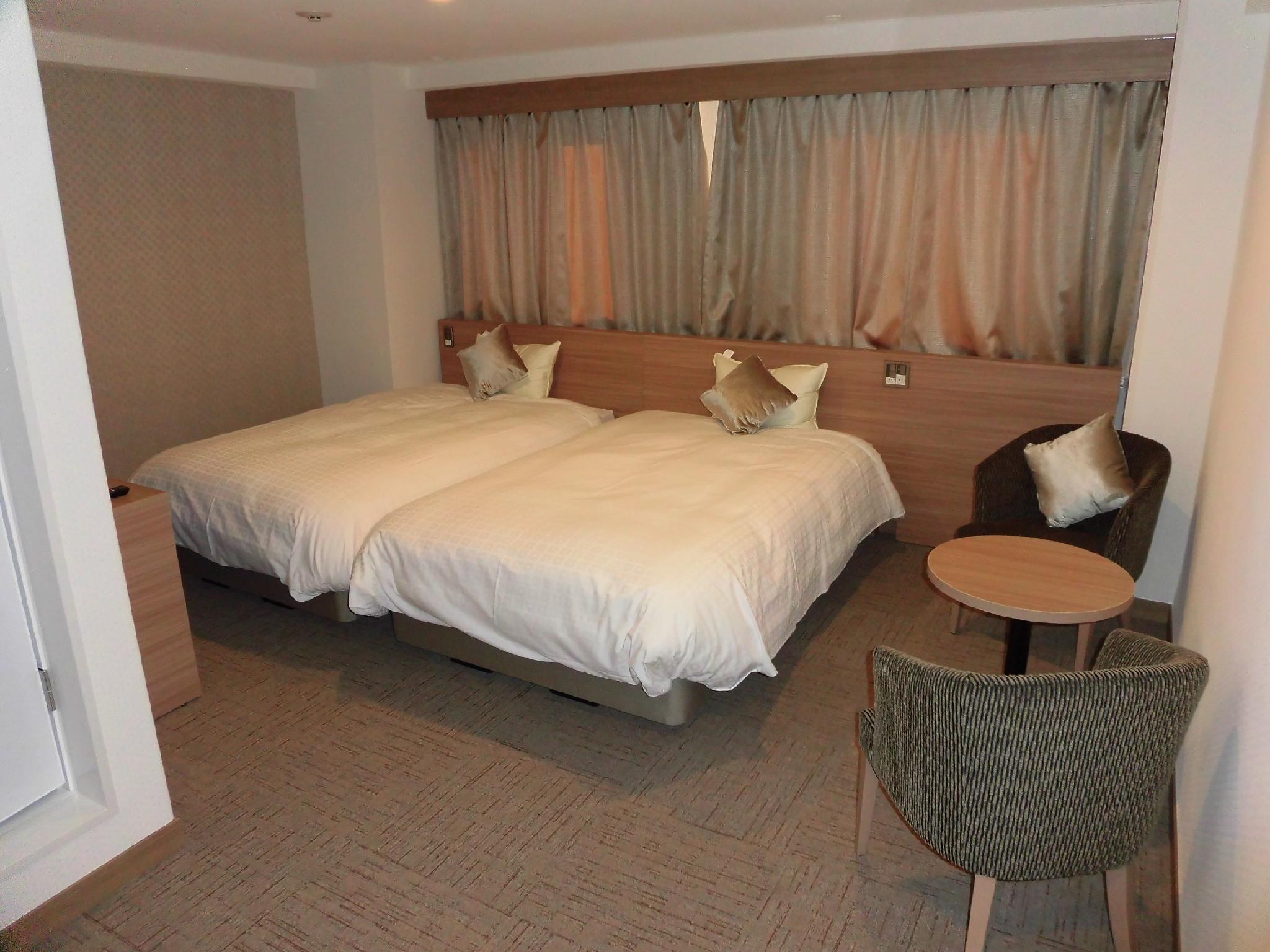 Deluxe, Twin Beds, Ocean View