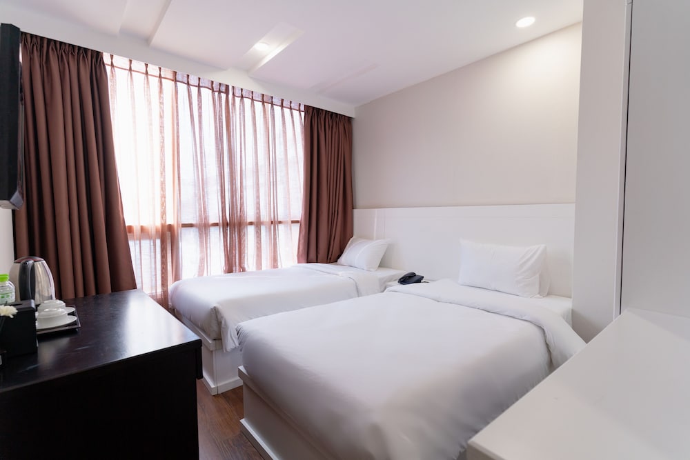 Queen Central Hotel 36/60