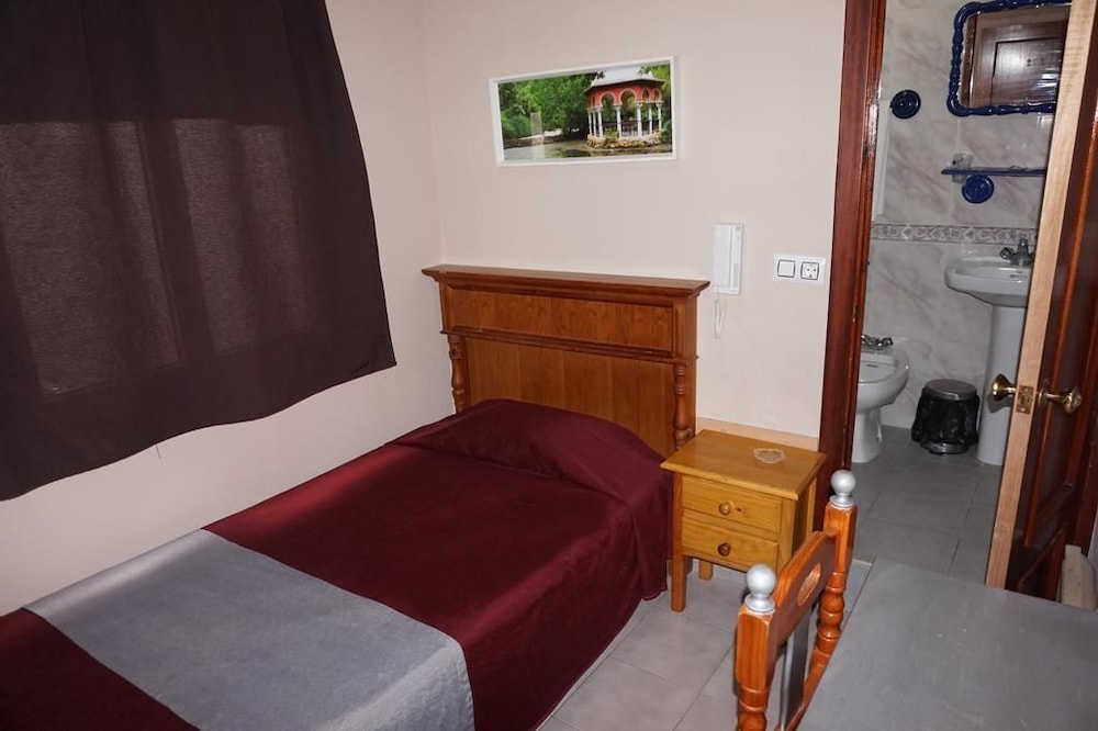 Hostal Alamare 20/50