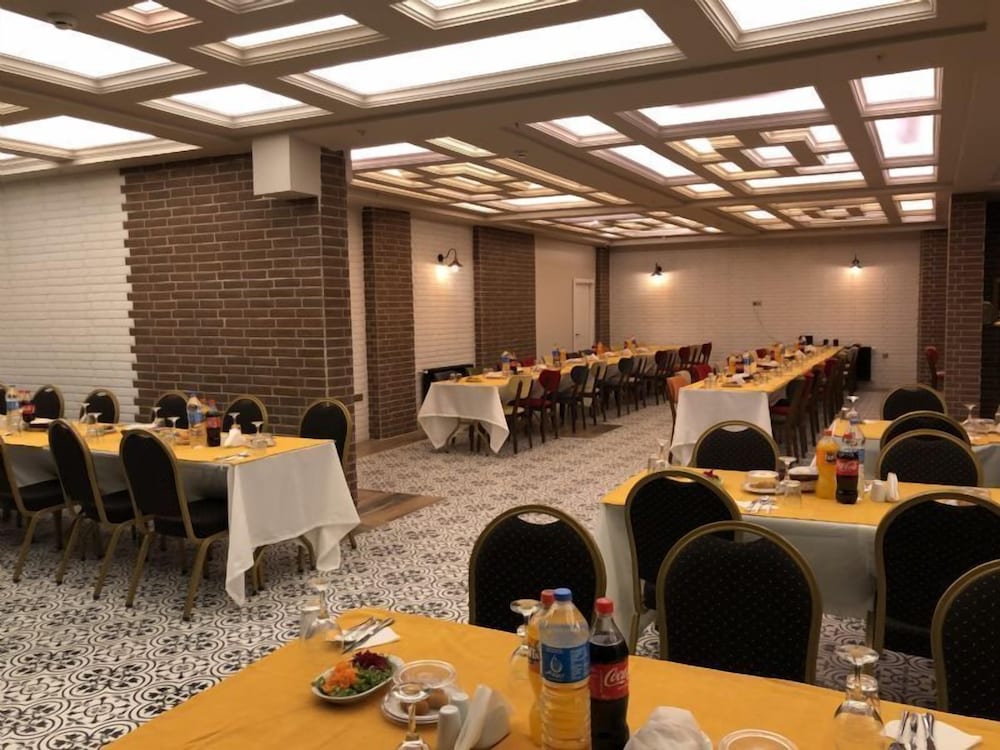 Samsun Kapris Hotel 70/74