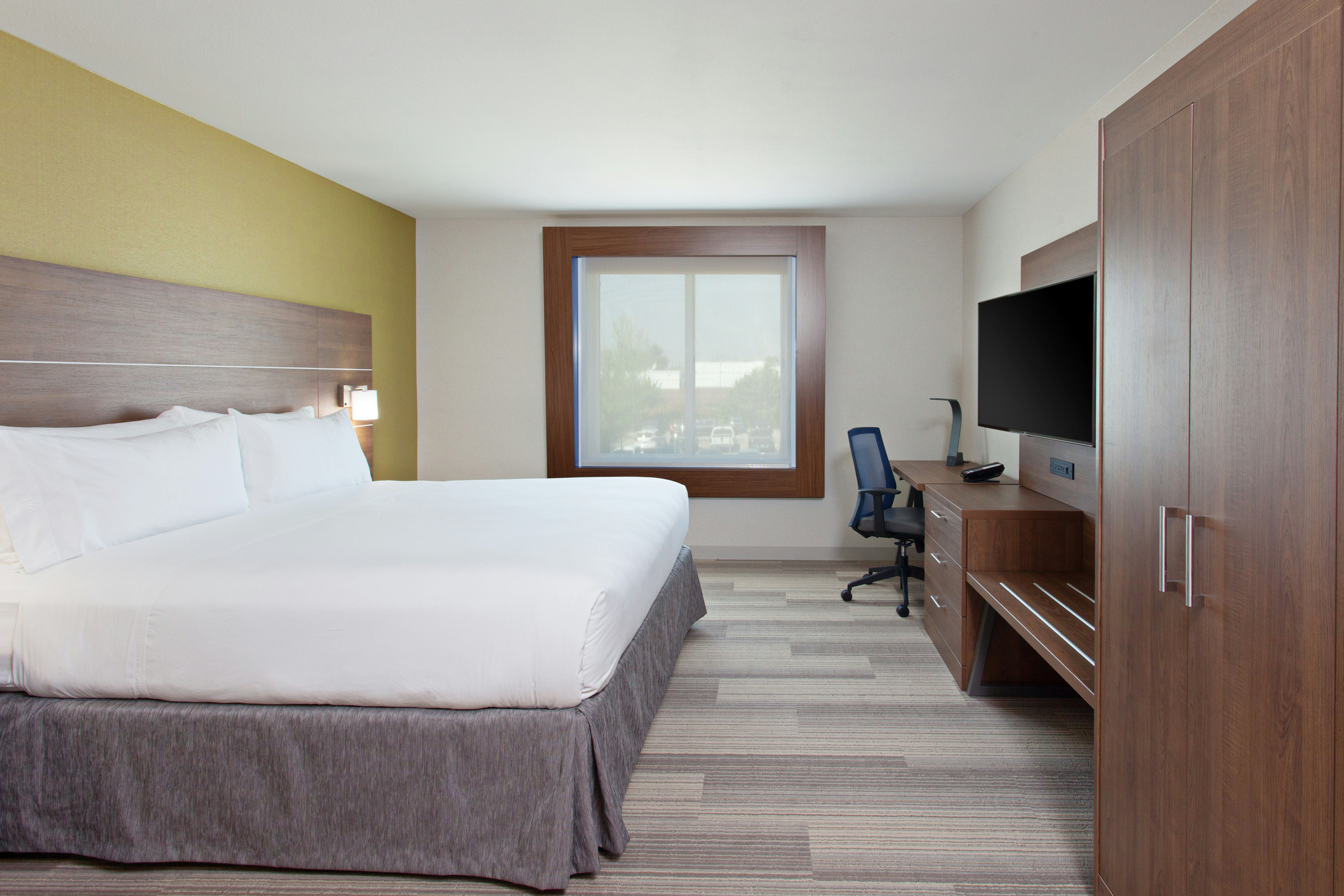 Holiday Inn Express Hotel Suites Pasadena Colorado Boulevard 16/59