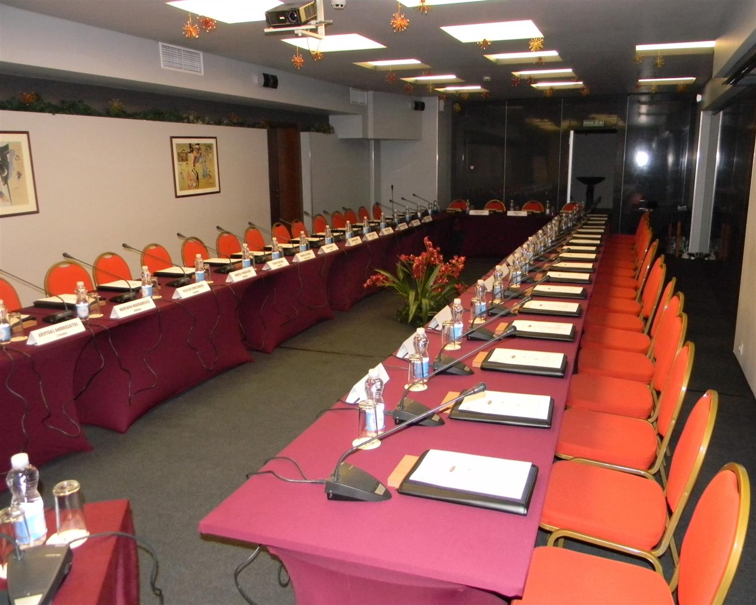 restaurant cafeteria