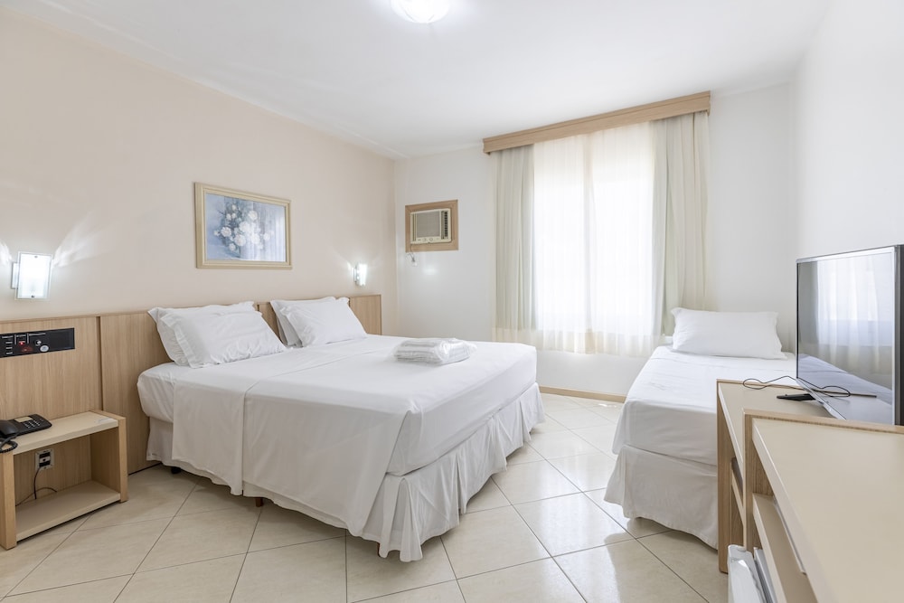 Hotel dos Acores 33/64