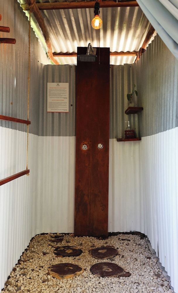 El Buho Eco-Cabanas 6/50