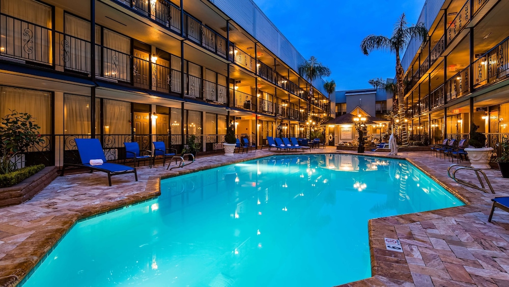 BEST WESTERN PLUS WESTBANK 1/50