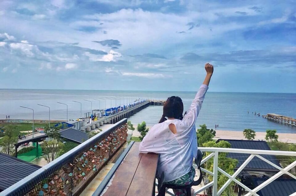 Jetty Huahin Hostel 65/77