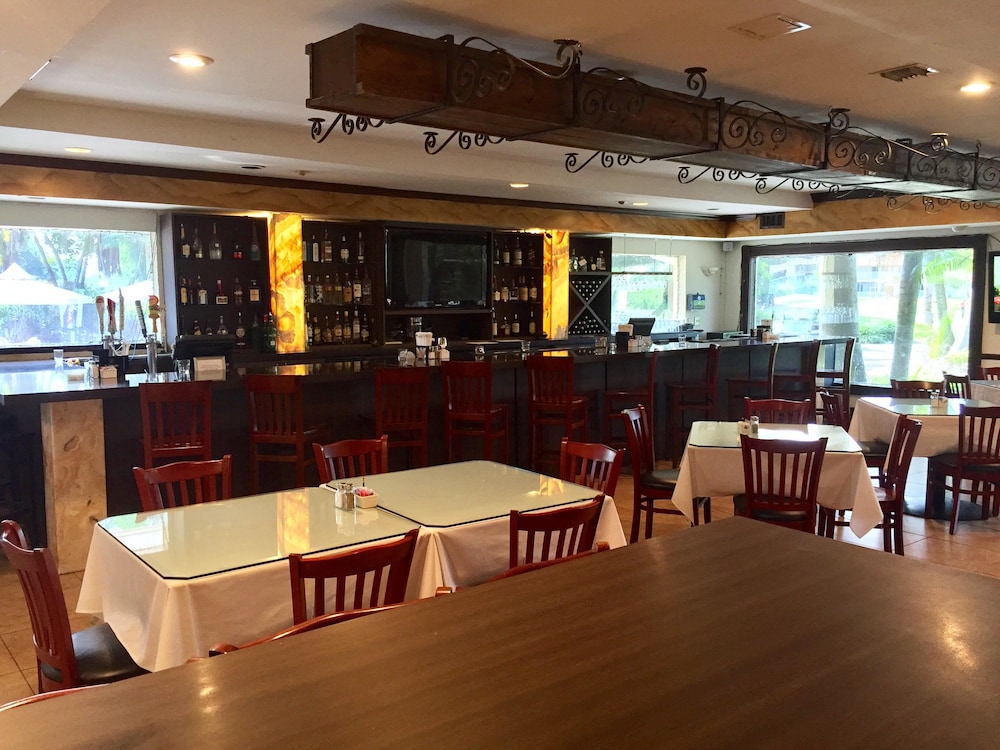 Grand Palms Resort 45/58